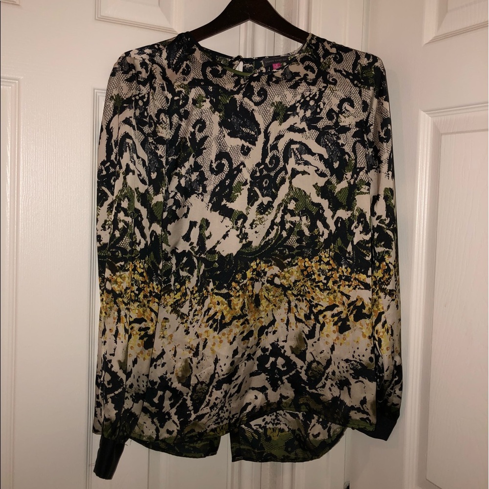 Vince Camuto blouse